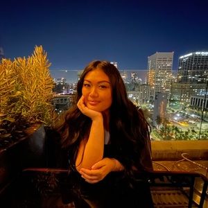 Meet your Posher, Janine trisha